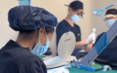 8 e1732157888513 Blogs 1 FUE vs FUT Hair Transplant